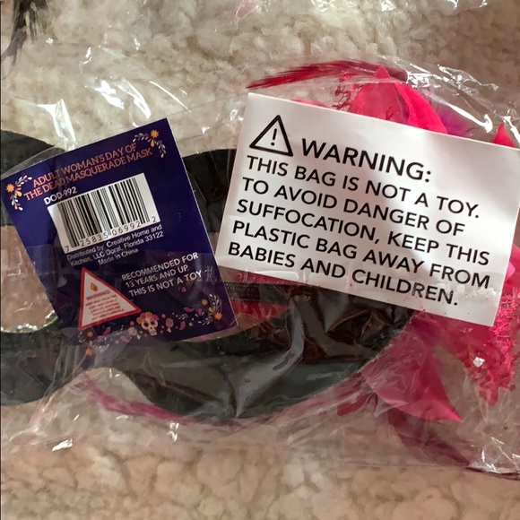 X2 Masquerades Day of the Dead Costume 🎭 Mardi Gras eye masks plus bonus - Picture 3 of 14